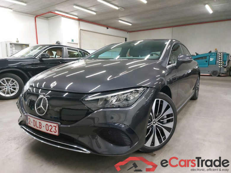 MERCEDES - MER EQE 300 Luxury Line 245PK With Climatic & Navigation & Black & Grey Leather Electric Heated Seats & Pano Roof & 20 Inch Alloy * ELECTRIC *