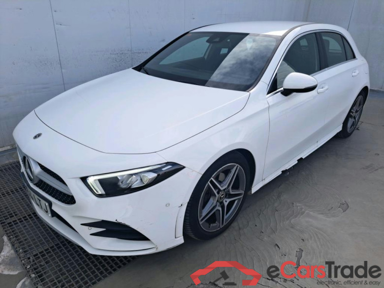 MERCEDES-BENZ Clase A / 2018 / 5P / berlina con portón A 180 #1