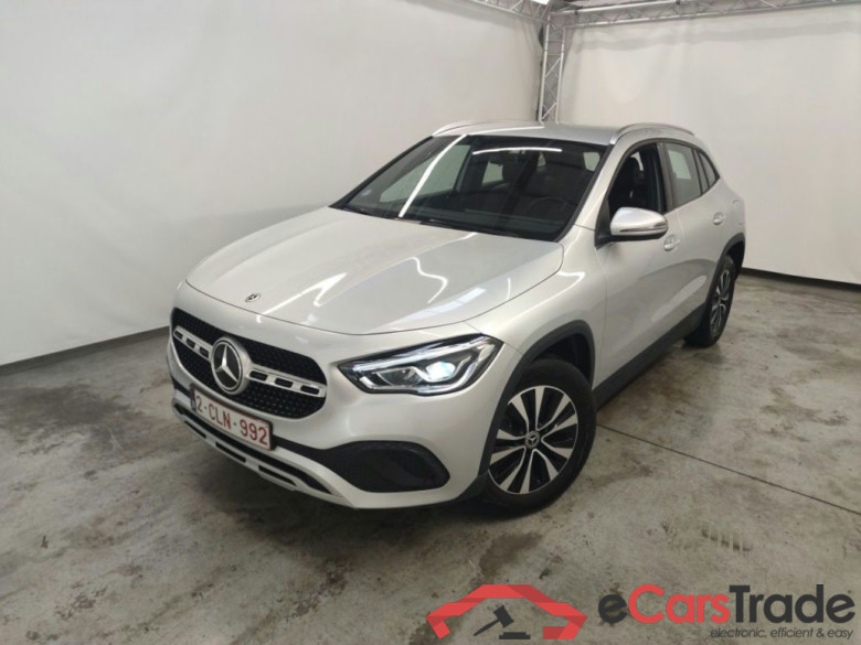 Mercedes-Benz GLA GLA 250 e 5d #1