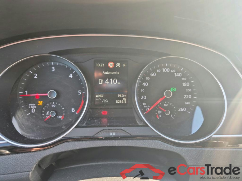 VOLKSWAGEN Passat / 2019 / 5P / familiar Variant Executive 2.0 TDI 90kW (122CV) D #4