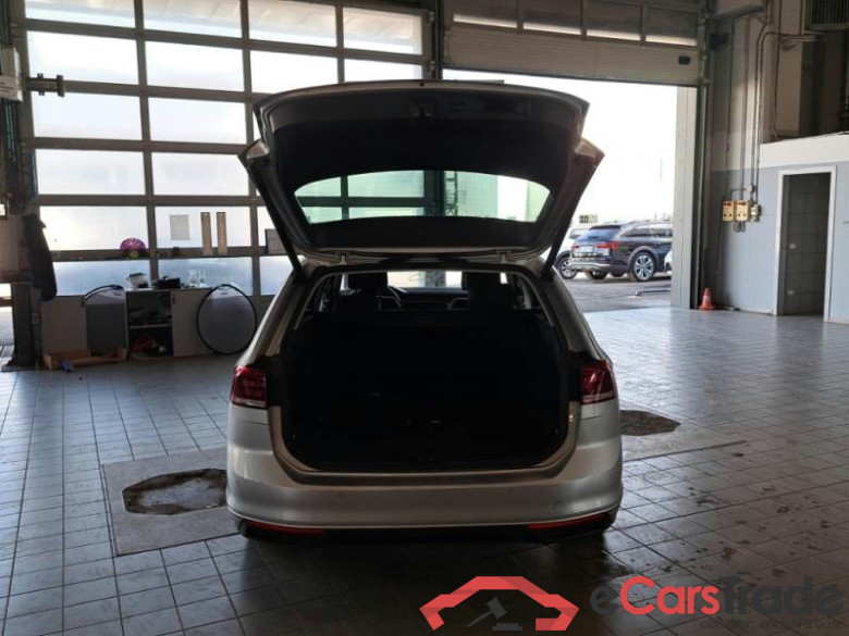VOLKSWAGEN PASSAT / 2019 / 5P / STATION WAGON VAR. 2.0TDI SCR EVO 110KW BUSINESS DSG #5