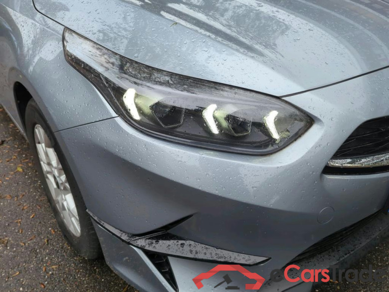 KIA CEE D 117 kW #4