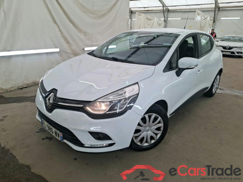 RENAULT Clio Société / 2016 / 5P / Berline Air Medianav dCi 90 #1