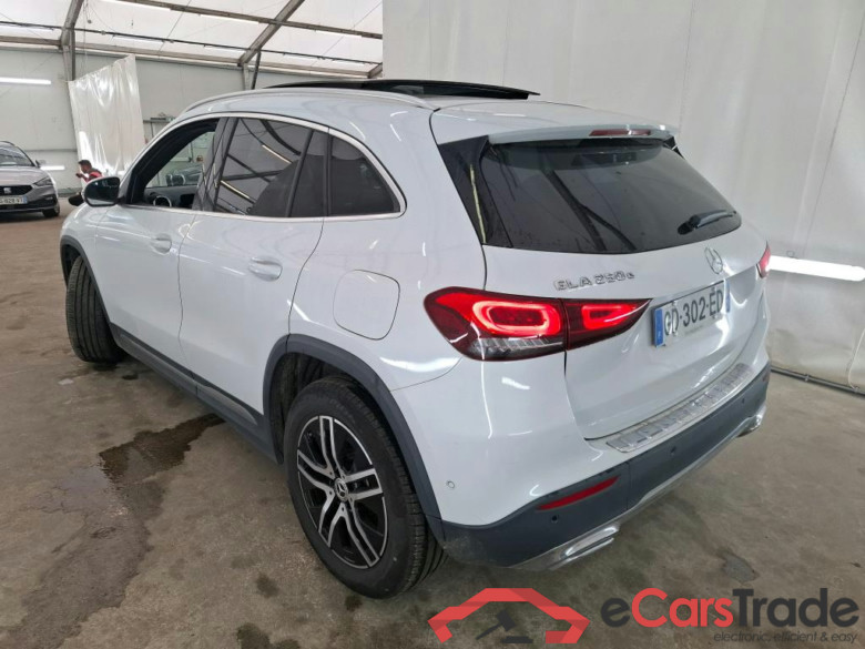 MERCEDES-BENZ GLA / 2020 / 5P / SUV 1.3 GLA 250 e BUSINESS LINE DCT #5