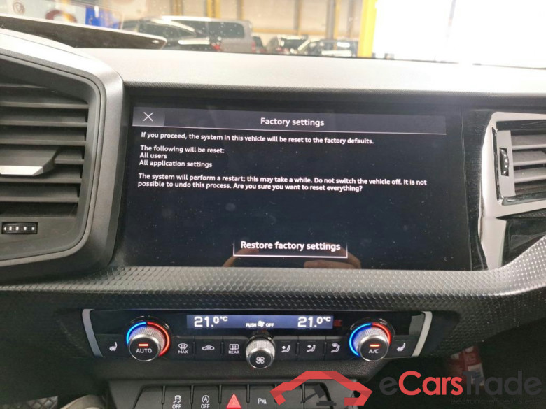 AUDI A1 SPORTBACK 1.0 25 TFSI S TRONIC S LINE BUSINESS ED. #4