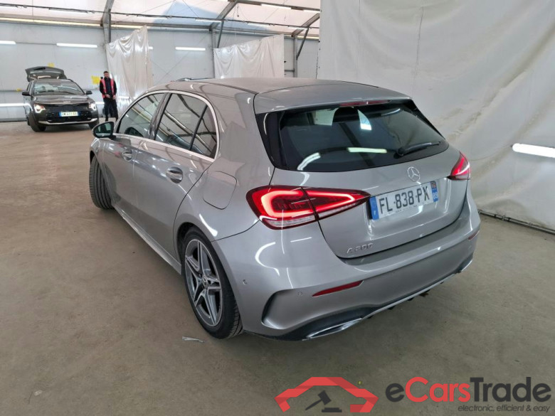 MERCEDESBENZ Classe A Compact  2018  5P  Berline A 200 AMG Line 7GDCT #2