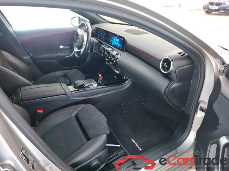 MERCEDESBENZ Classe A Compact  2018  5P  Berline A 200 AMG Line 7GDCT #6