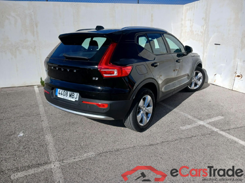 VOLVO XC40 / 2021 / 5P / todoterreno 2.0 B3 G Core Auto #2