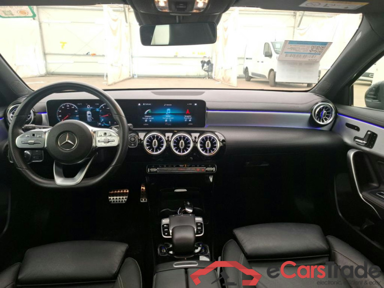 MERCEDES-BENZ Classe A Berline 5p Berline A 200 AMG Line 7G-DCT #5