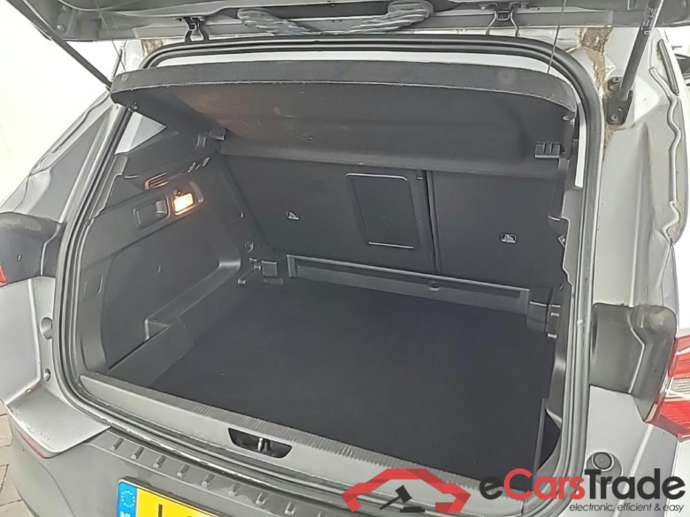 OPEL Grandland X 1.2 Turbo S&S 96kW Bus. Executive Auto 5D #5