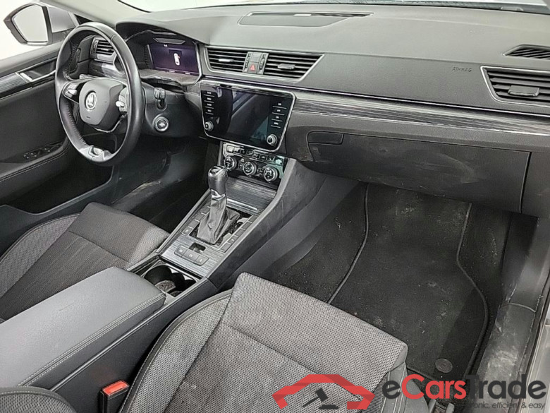 SKODA Superb Combi 1.5TSI ACT DSG Bus.Edit.Pl.110kW Athlon Edition #6