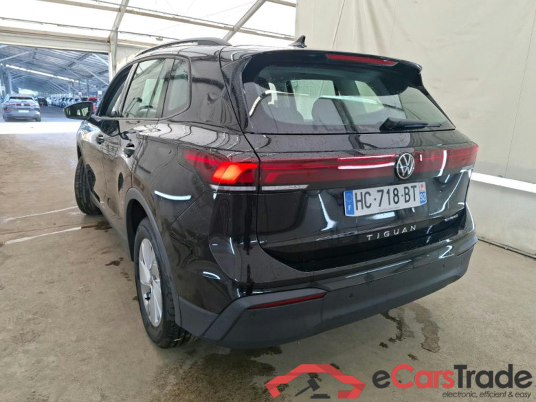 VOLKSWAGEN Tiguan / 2023 / 5P / SUV 1.5 EHYBRID 204 DSG6 LIFE PLUS #3