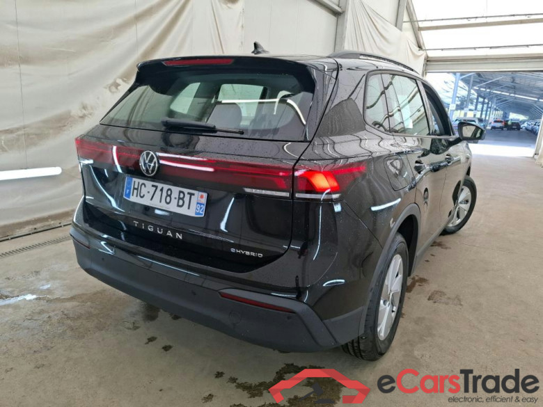 VOLKSWAGEN Tiguan / 2023 / 5P / SUV 1.5 EHYBRID 204 DSG6 LIFE PLUS #4