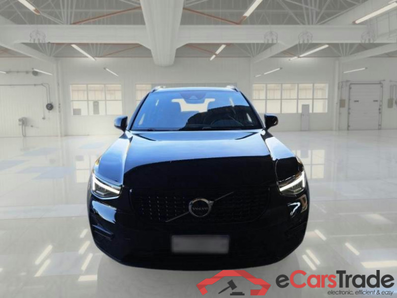 VOLVO XC40 / 2021 / 5P / SUV T4 RECHARGE PLUG-IN AUTO PLUS DARK #6