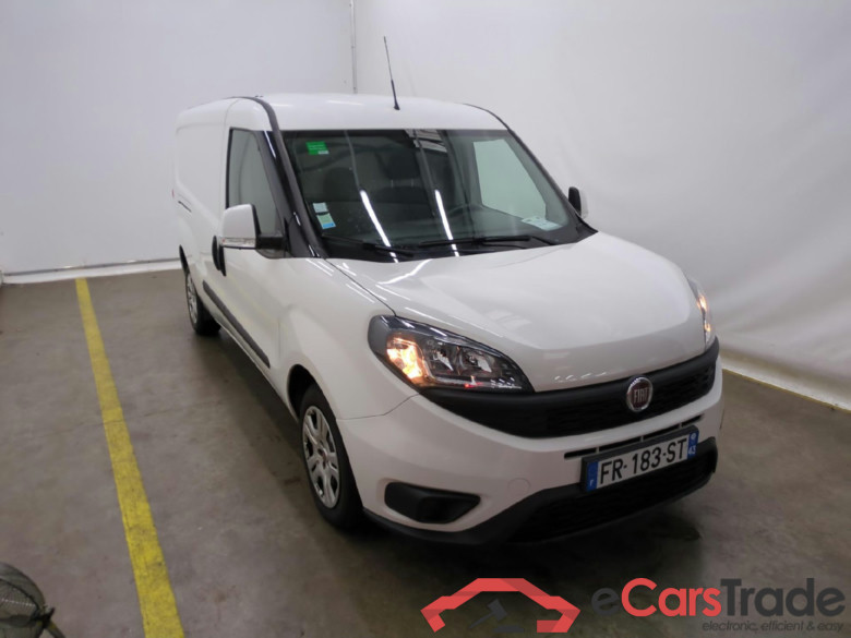 FIAT Doblò Cargo / 2015 / 4P / Fourgonnette Maxi 1.6 Mjet 105 Pro Lounge 750kg #4